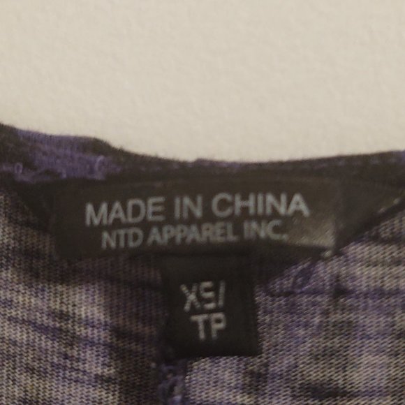 Purple quarter sleeve with pattern - Picture 2 of 2